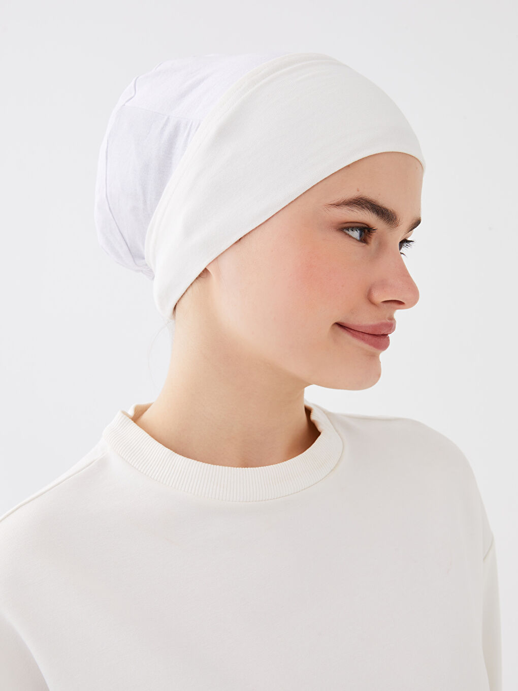 Ekru Kadın Düz Kaymaz Bandana Bone