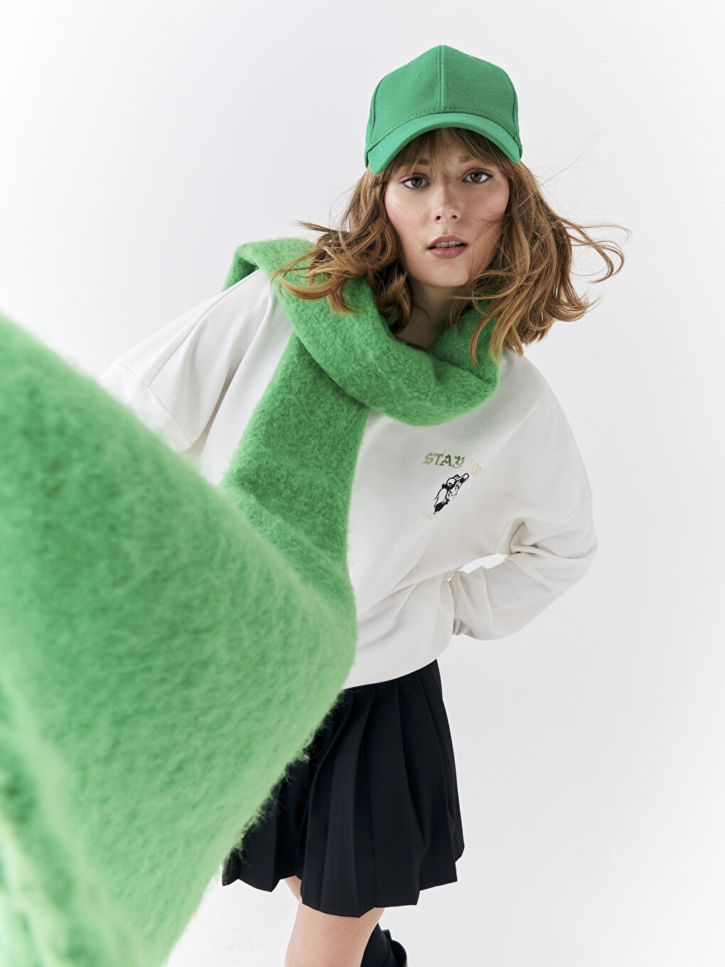 Ekru Bisiklet Yaka Nostaljik Maymun Baskılı Uzun Kollu Kadın Sweatshirt-10