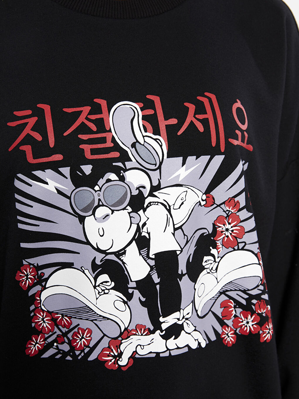 سويت شيرت كم طويل مطبوع بقرد نوستالجي بياقة دائرية للسيدات-7