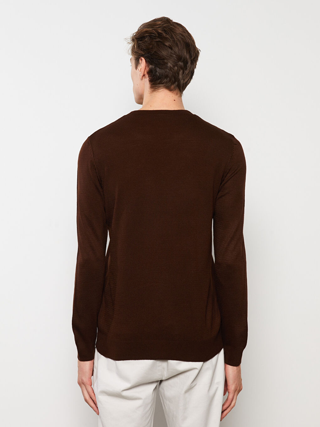 بلوفر تريكو كم طويل بياقة دائرية للرجال-4