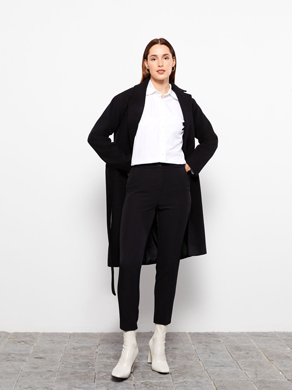 Siyah Kadın Standart Fit Düz Pantolon