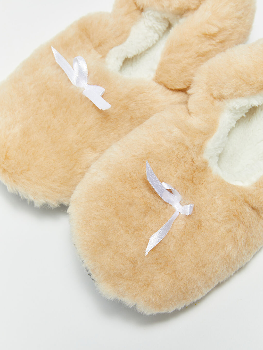 Pembe Fiyonk Detaylı Pelüş Kız Çocuk Ev Çorabı-2