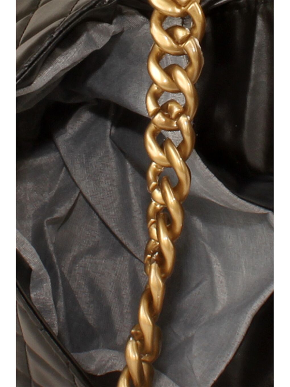 Siyah Deri Görünümlü Kapitoneli Kadın Omuz Çantası-2