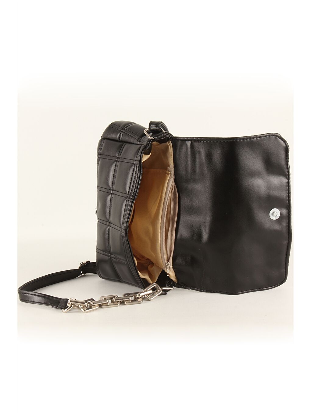 Siyah Deri Görünümlü Kapitoneli Kadın Omuz Çantası-2