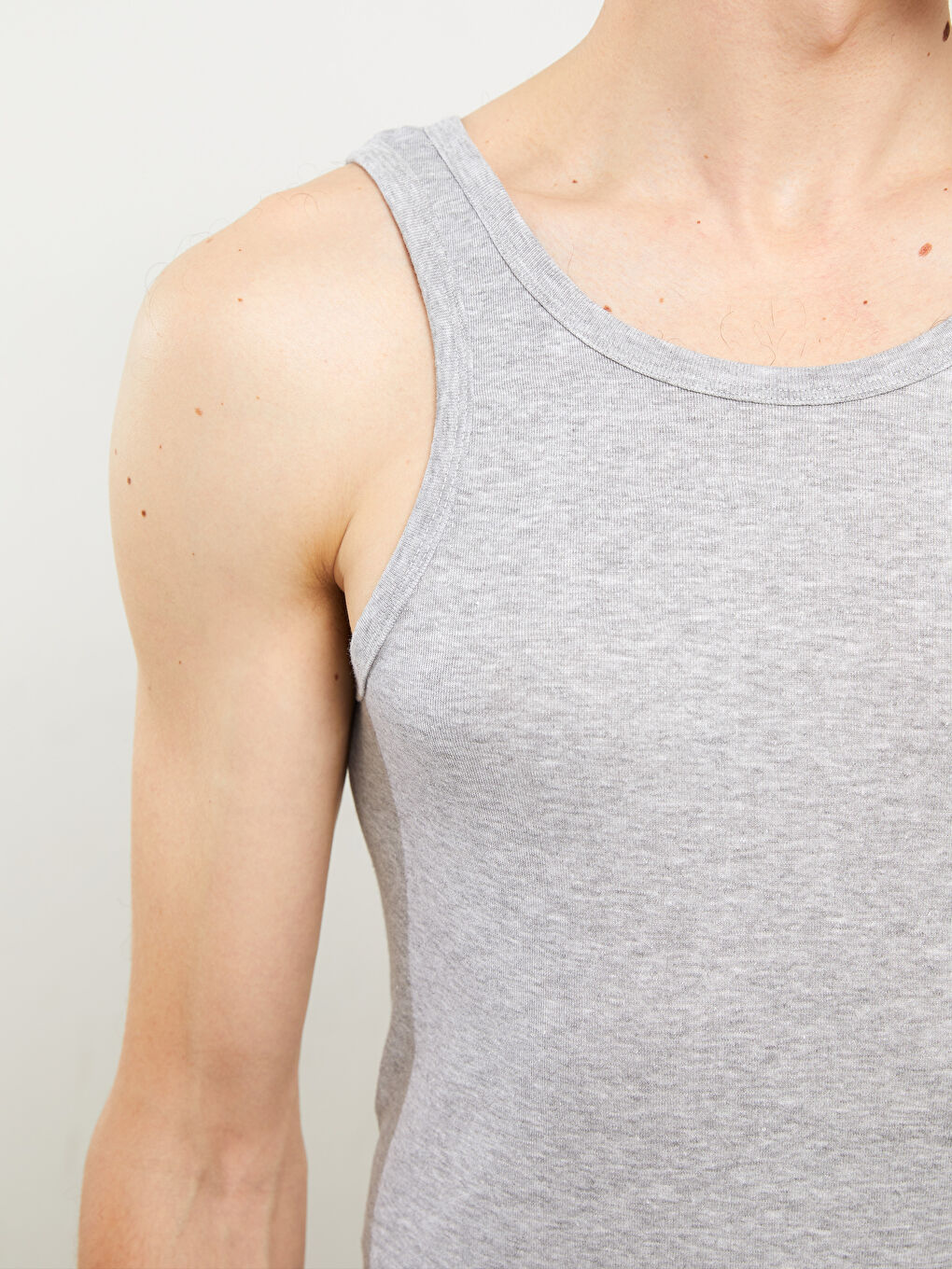 Maiou Basic pentru Bărbați cu Guler în U, Pachet de 2 Bucăți-6