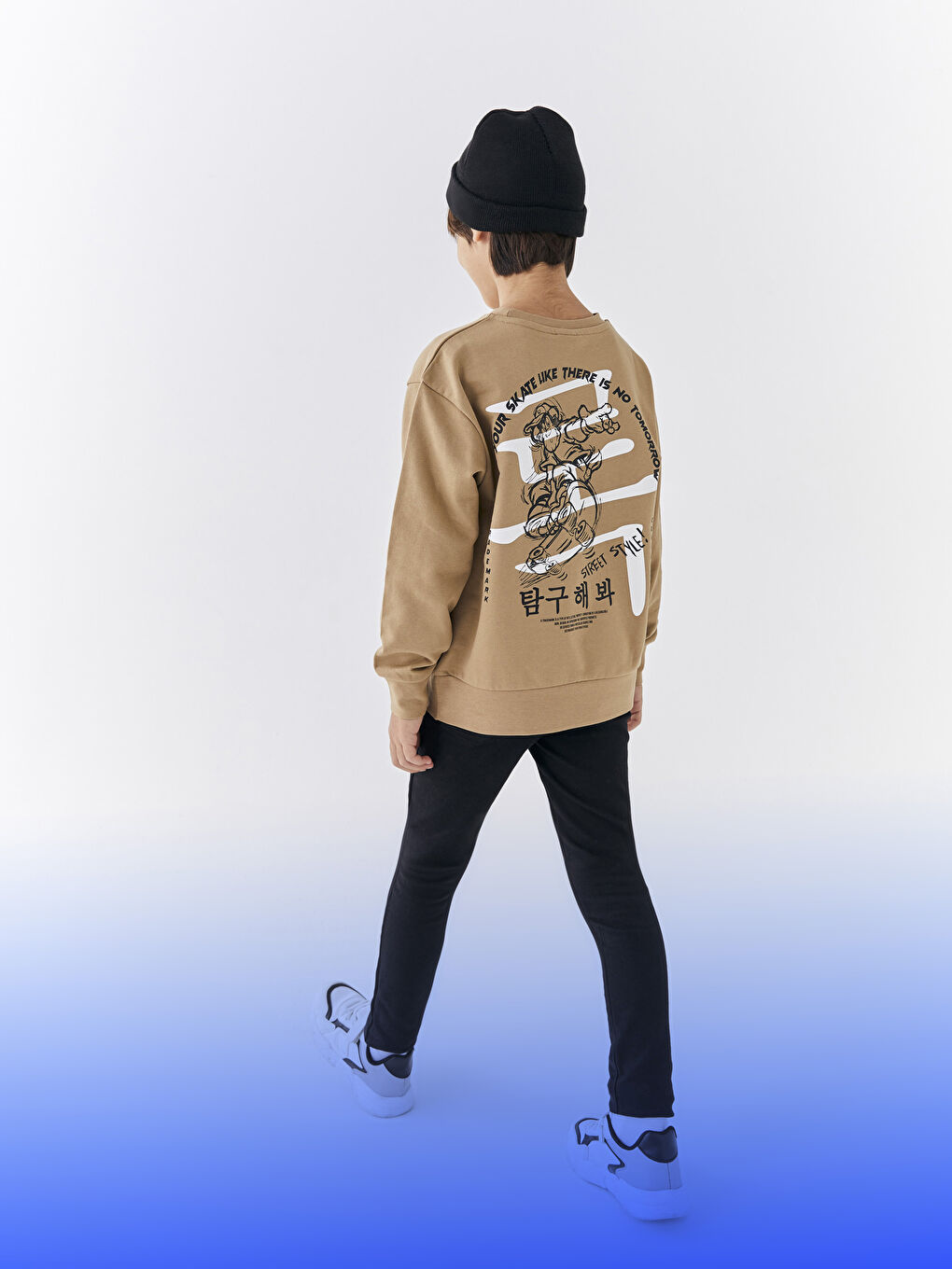 Bej Bisiklet Yaka Nostaljik Maymun Baskılı Uzun Kollu Erkek Çocuk Sweatshirt-1