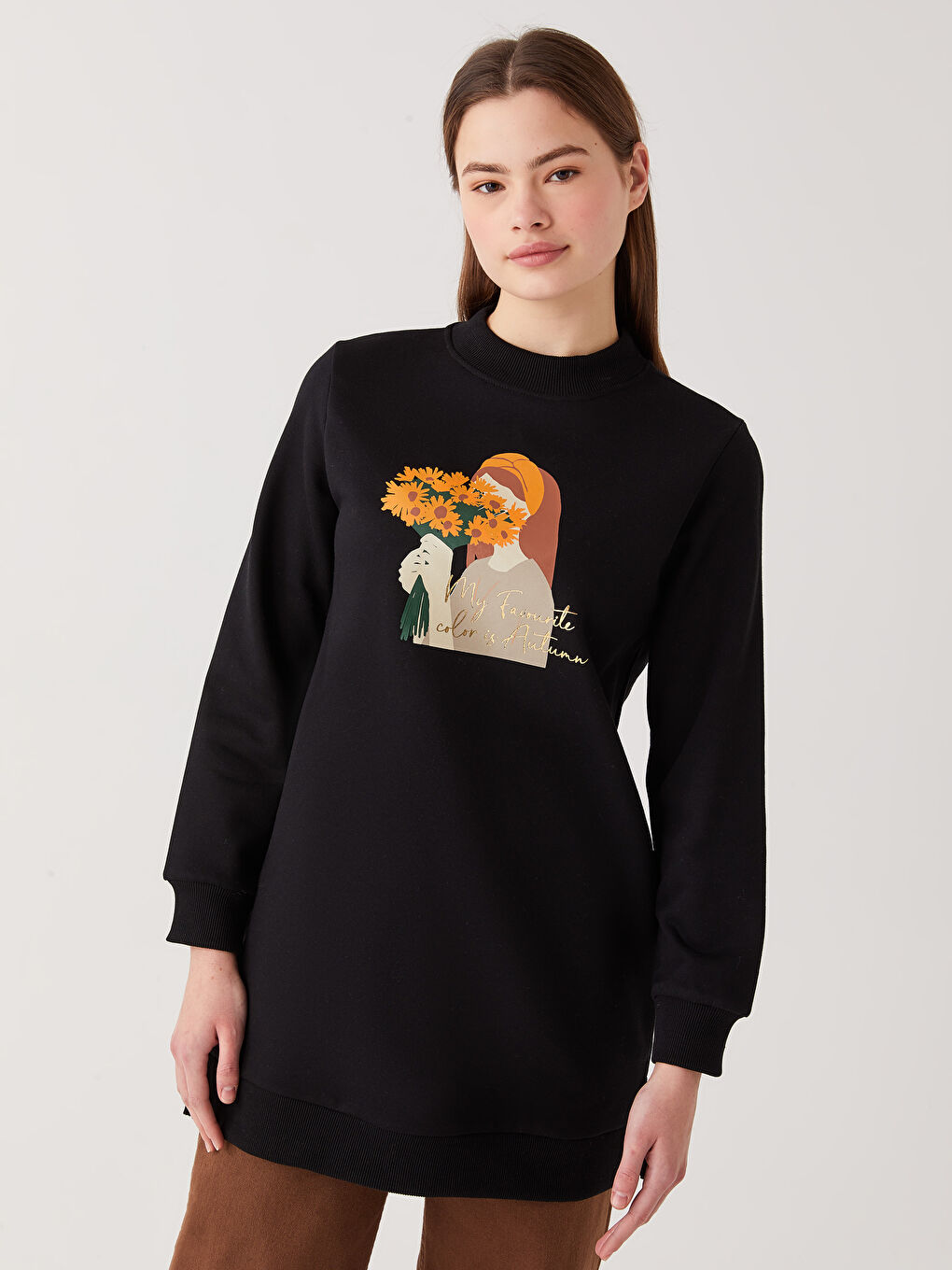 Siyah Dik Yaka Baskılı Uzun Kollu Kadın Sweatshirt Tunik