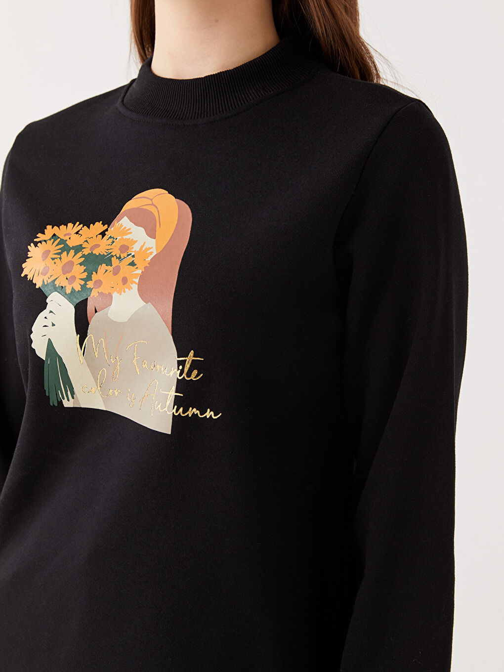 Siyah Dik Yaka Baskılı Uzun Kollu Kadın Sweatshirt Tunik-3