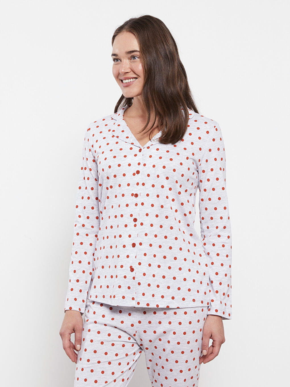 Gri Gömlek Yaka Puantiyeli Uzun Kollu Kadın Pijama Takımı-1