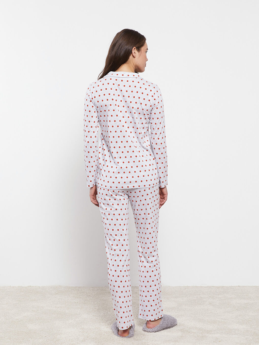 Gri Gömlek Yaka Puantiyeli Uzun Kollu Kadın Pijama Takımı-4