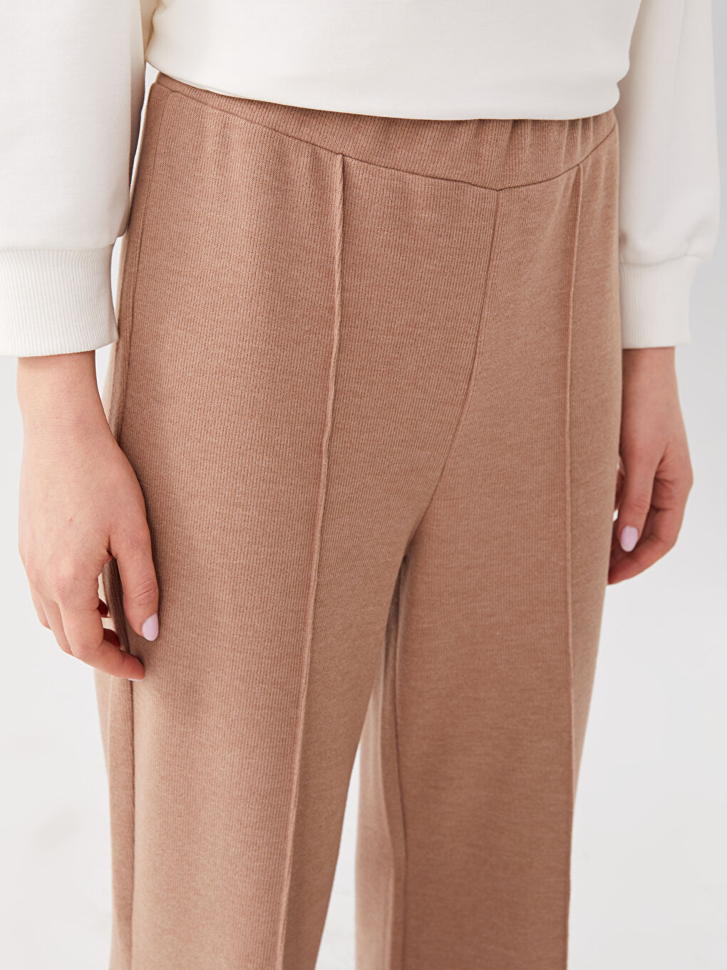 Elasticated Waist Plain Wide Leg Women's Sweatpants-4