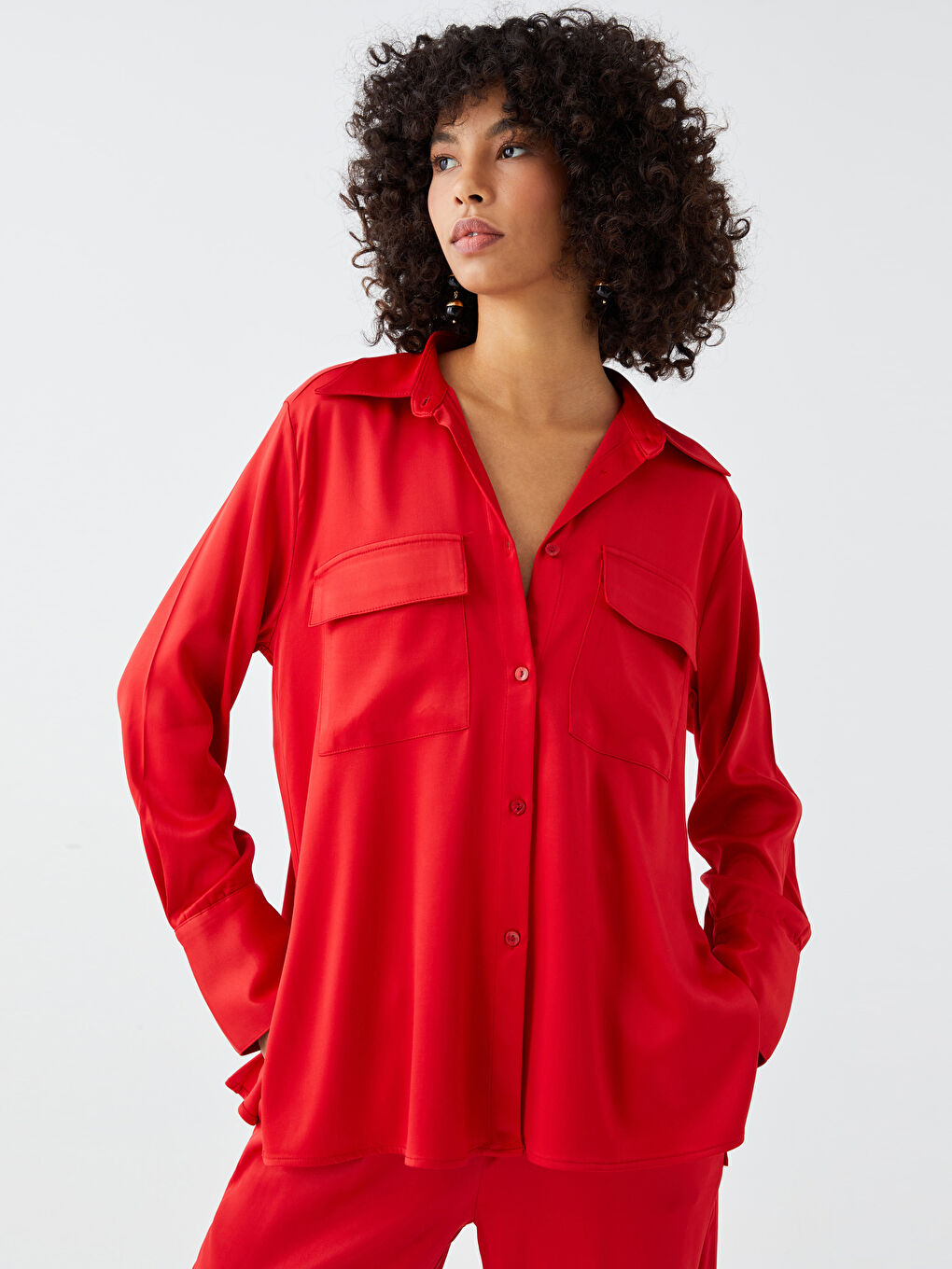 Turuncu Önden Düğme Kapamalı Uzun Kollu Saten Kadın Gömlek