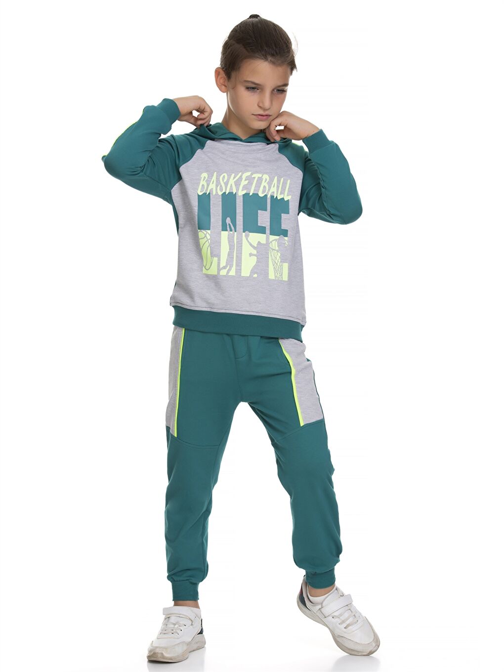 Yeşil Kapüşonlu Baskılı Uzun Kollu Erkek Çocuk Sweatshirt ve Eşofman Altı-1