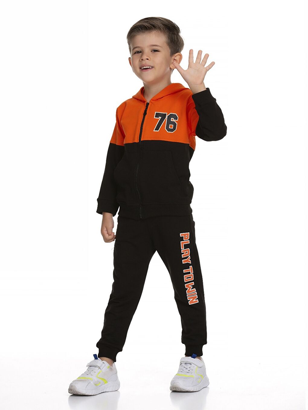 Turuncu Kapüşonlu Baskılı Uzun Kollu Erkek Çocuk Sweatshirt ve Eşofman Altı