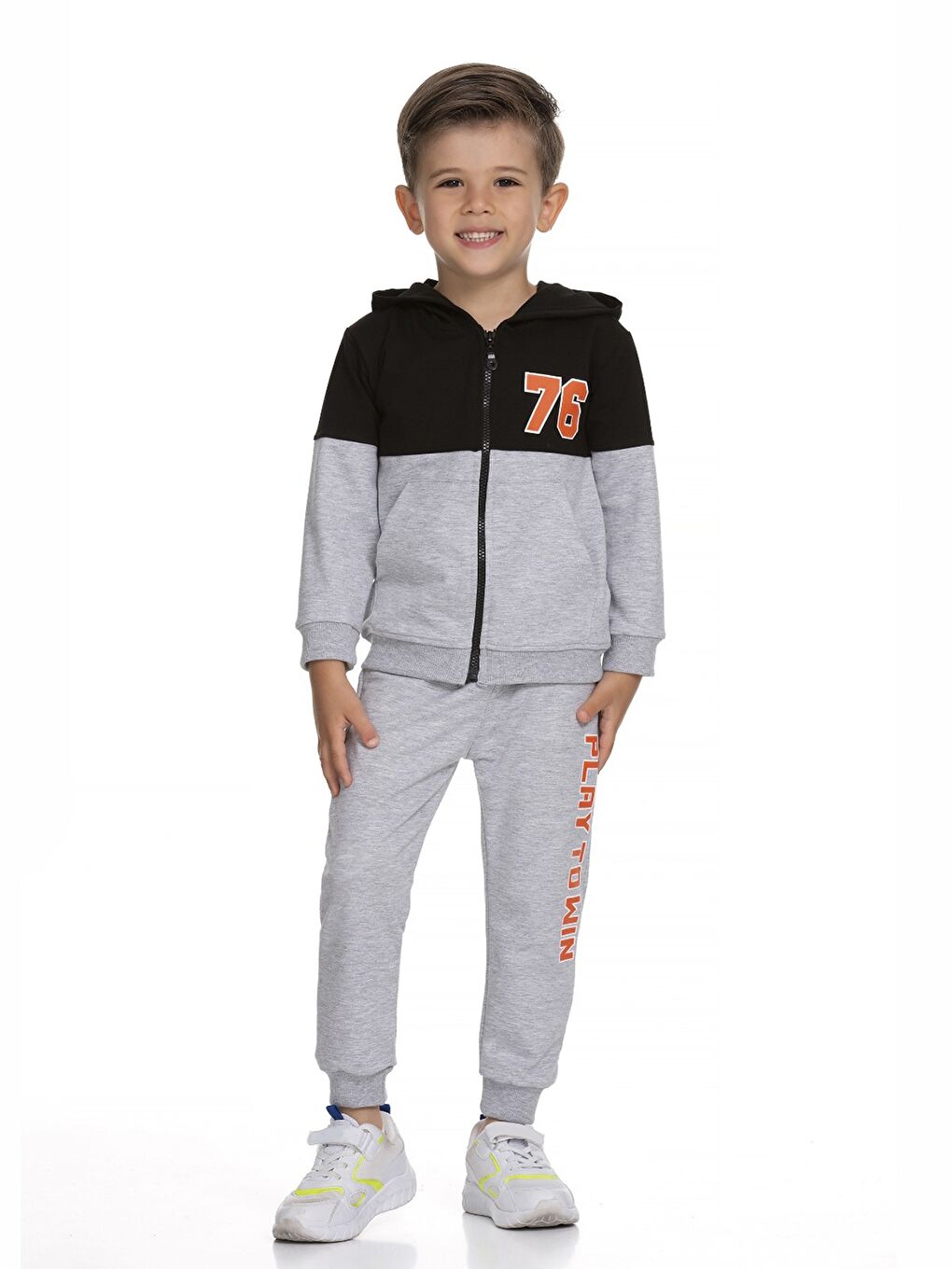 Siyah Kapüşonlu Baskılı Uzun Kollu Erkek Çocuk Sweatshirt ve Eşofman Altı