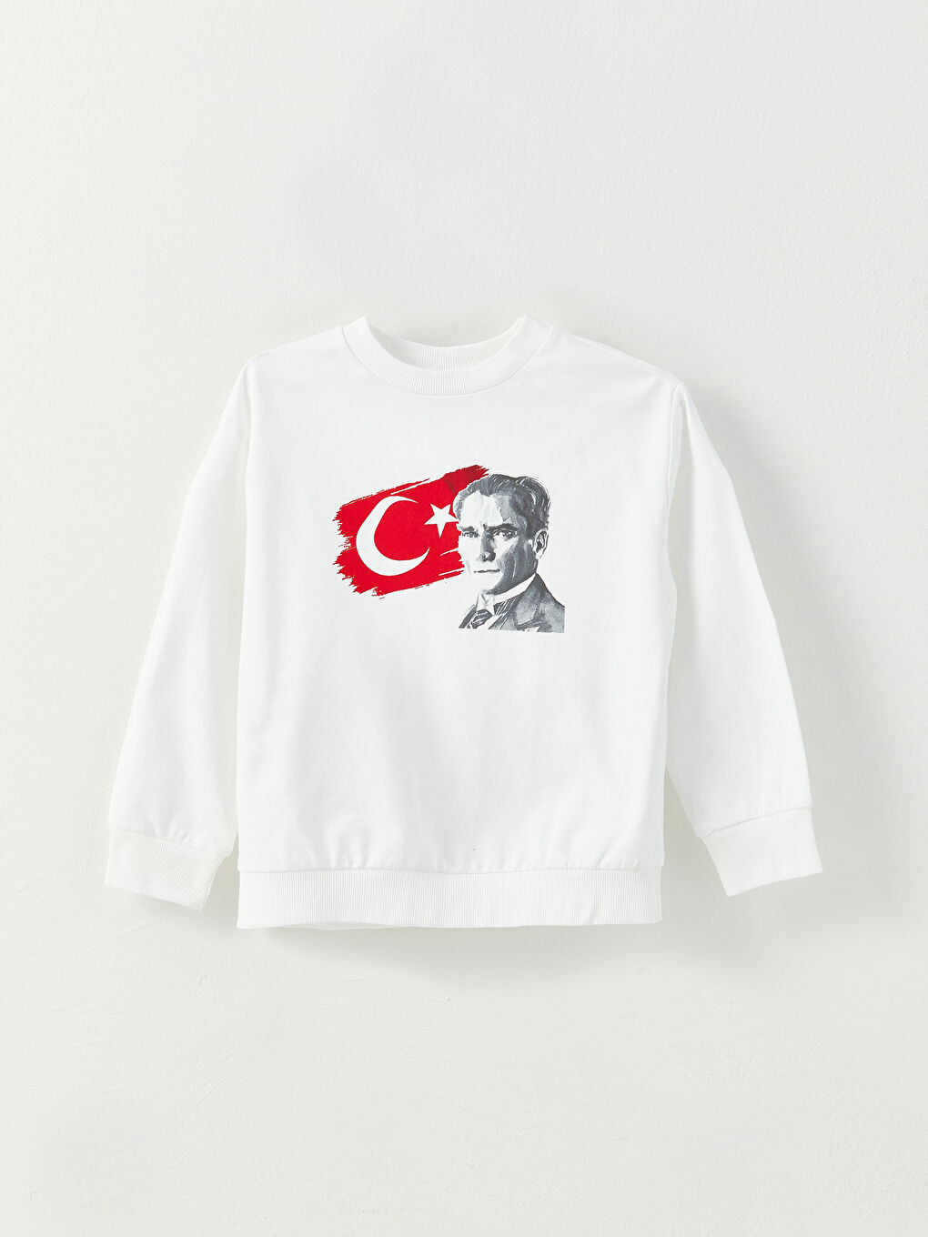 Beyaz Bisiklet Yaka Türk Bayrağı ve Atatürk Baskılı Uzun Kollu Kız Çocuk Sweatshirt