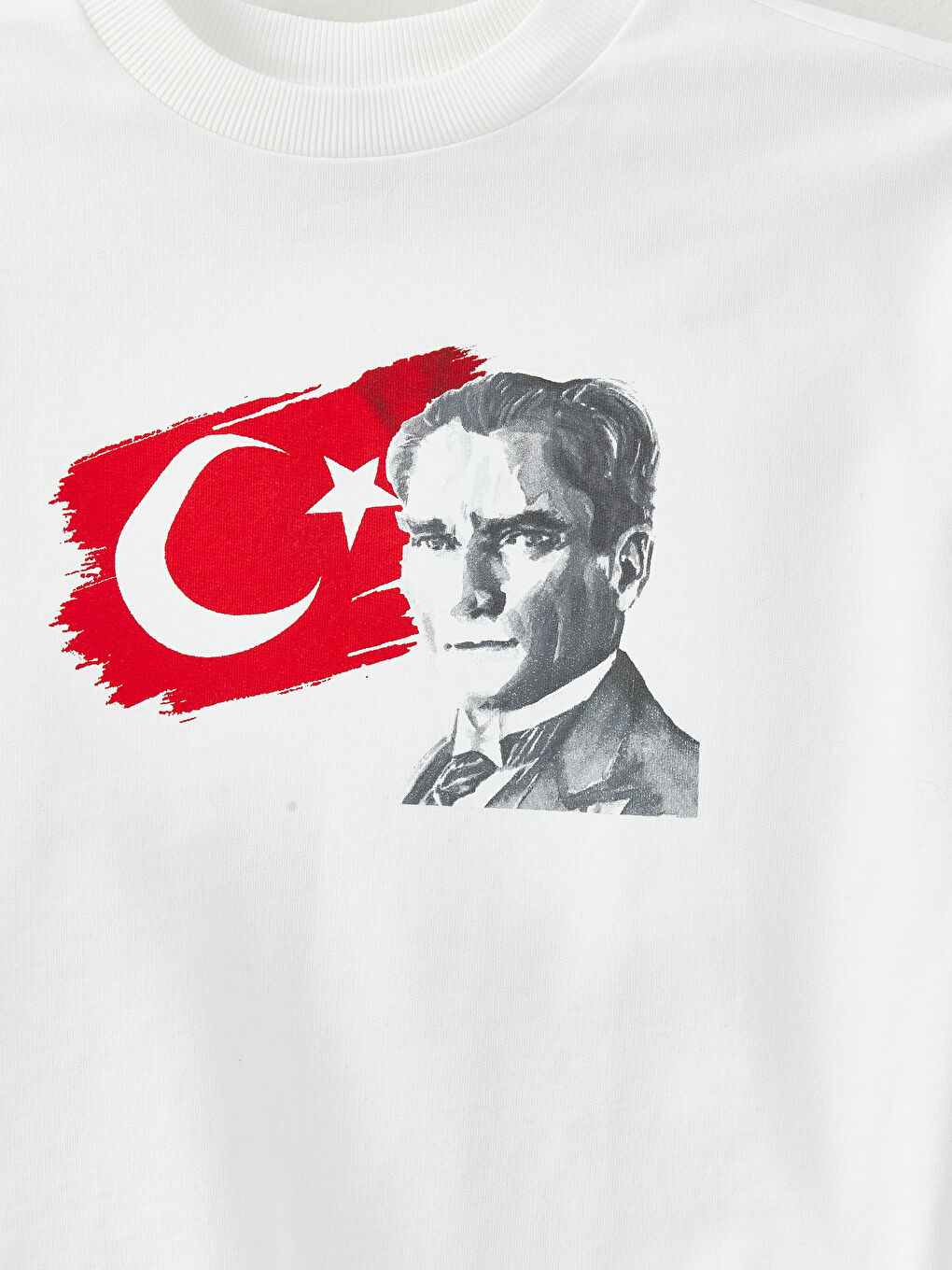 Beyaz Bisiklet Yaka Türk Bayrağı ve Atatürk Baskılı Uzun Kollu Kız Çocuk Sweatshirt-2