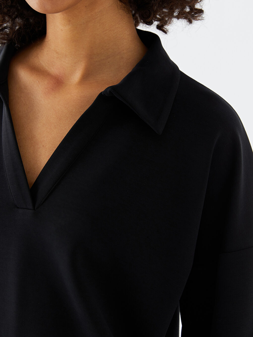 Siyah Polo Yaka Düz Uzun Kollu Kadın Sweatshirt-3