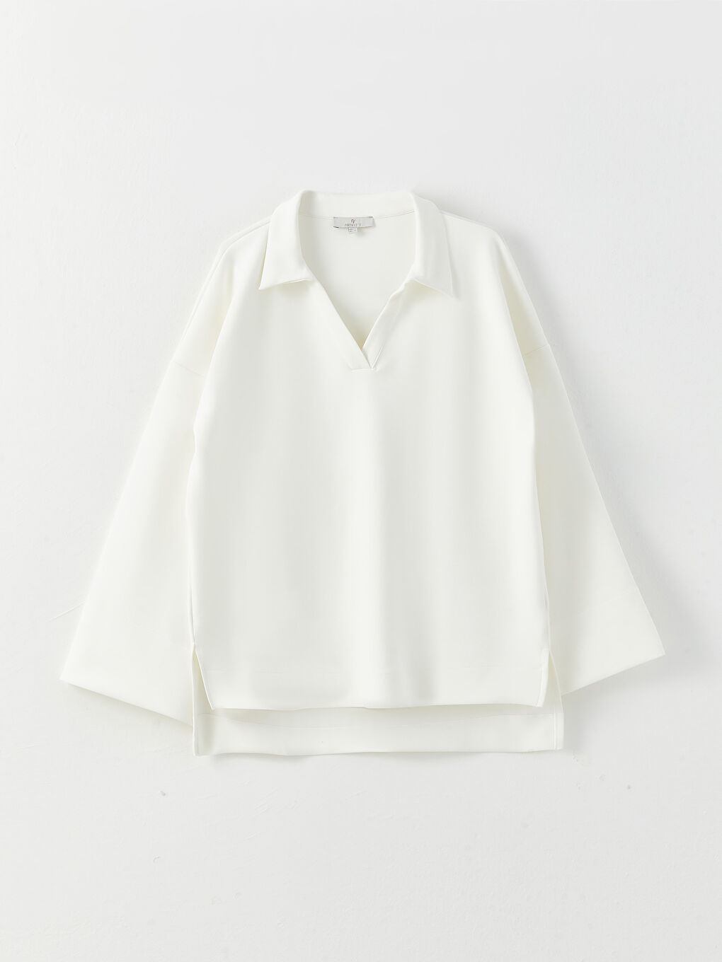 Beyaz Polo Yaka Düz Uzun Kollu Kadın Sweatshirt-5