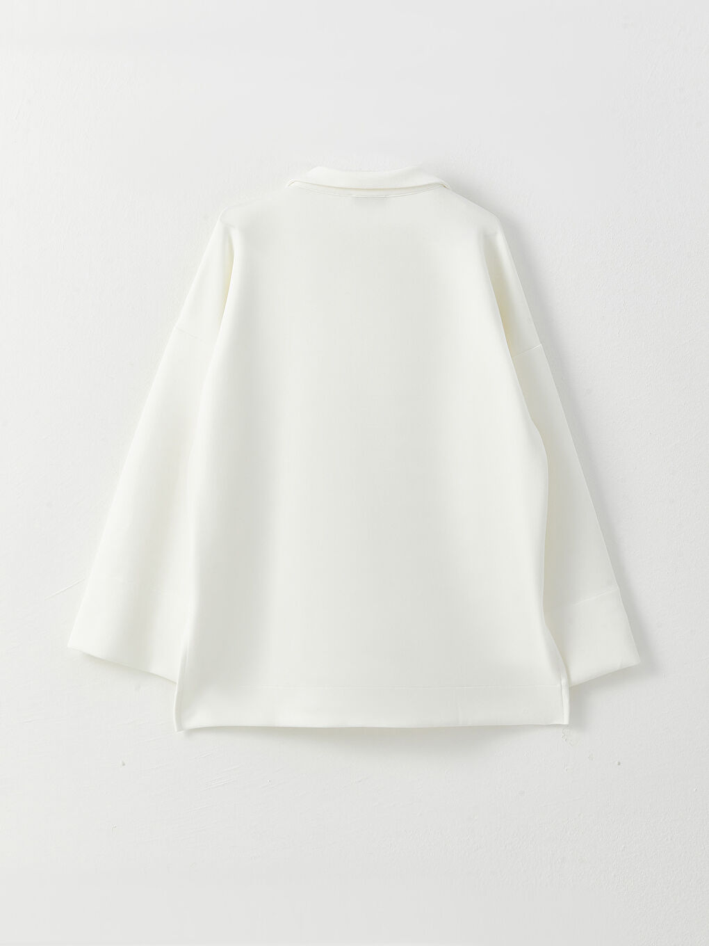 Beyaz Polo Yaka Düz Uzun Kollu Kadın Sweatshirt-6