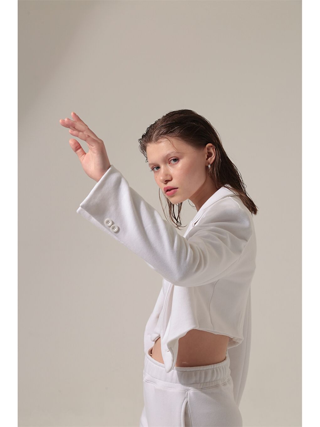 Beyaz Düz Uzun Kollu Crop Kadın Blazer Ceket-2