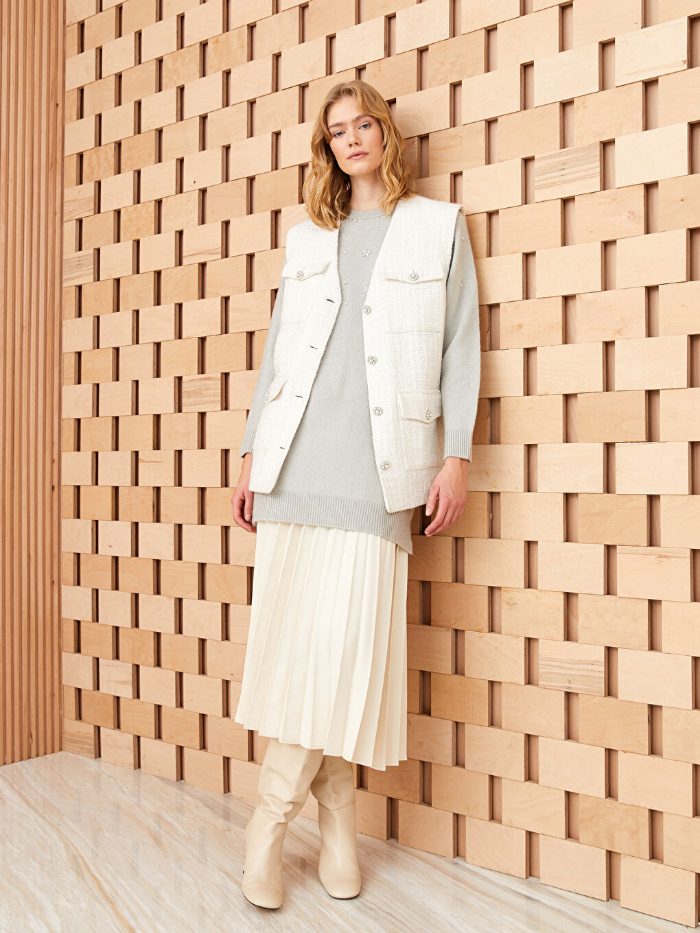 Ekru Beli Fermuarlı Düz A Kesim Kadın Pileli Etek-1