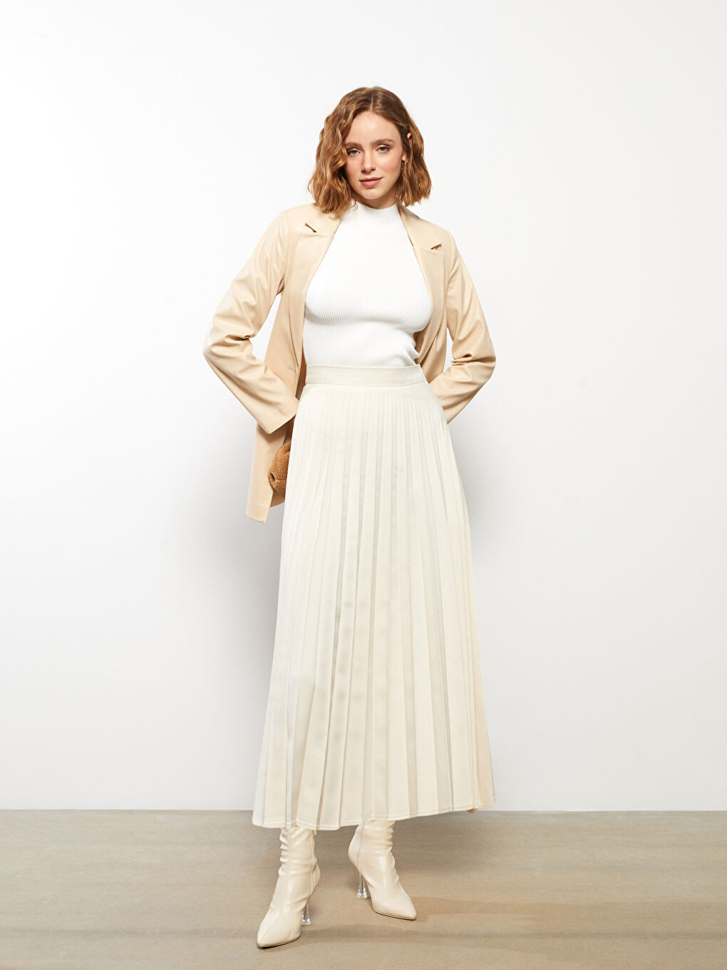 Ekru Beli Fermuarlı Düz A Kesim Kadın Pileli Etek-3