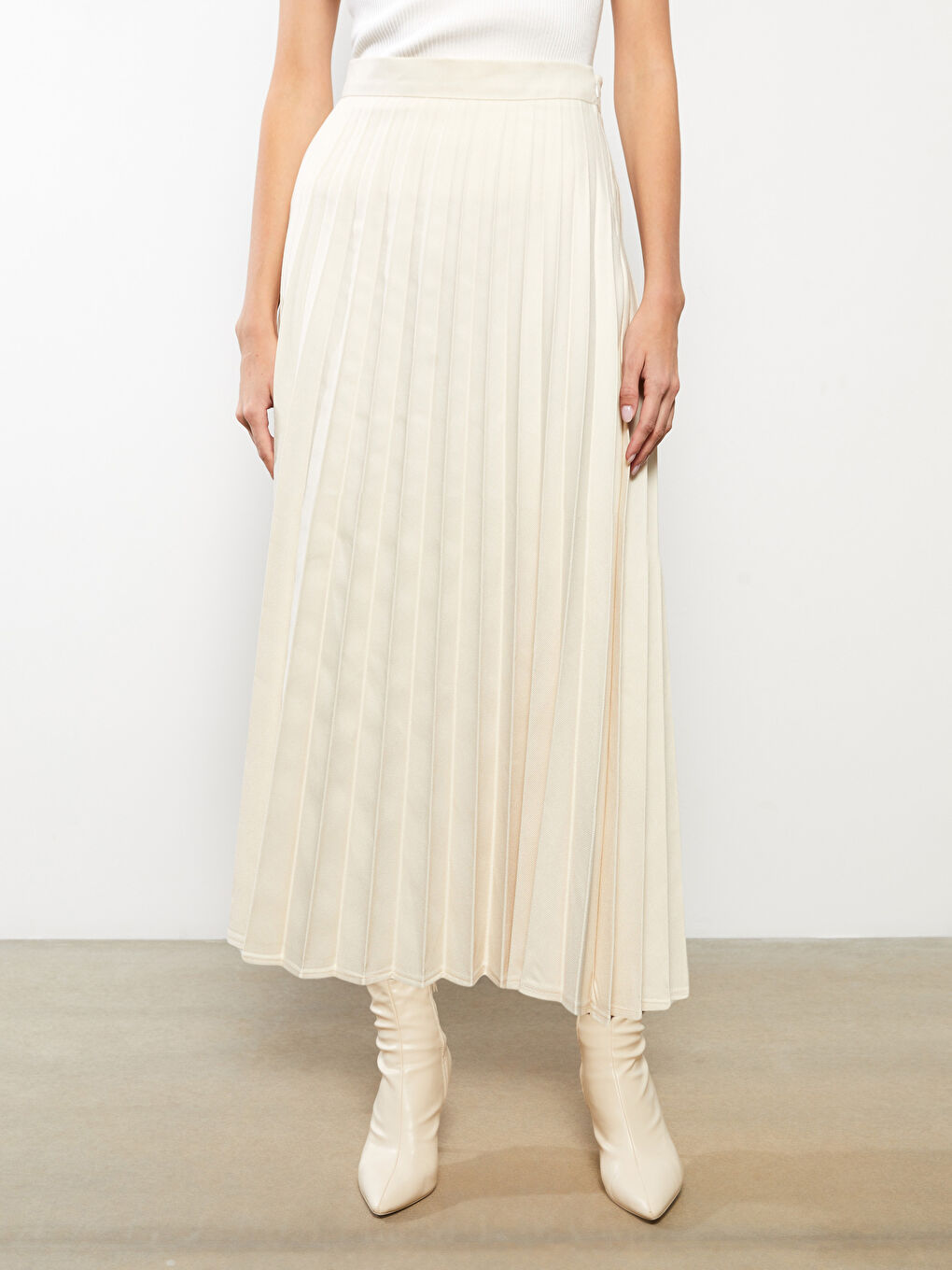 Ekru Beli Fermuarlı Düz A Kesim Kadın Pileli Etek-6