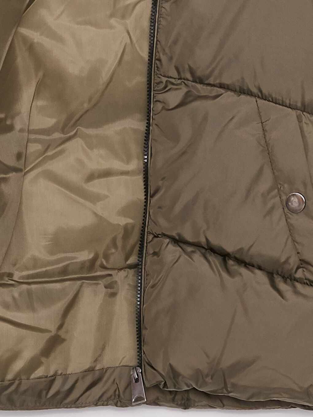 Haki Dik Yaka Düz Uzun Kollu Kadın Şişme Mont-2