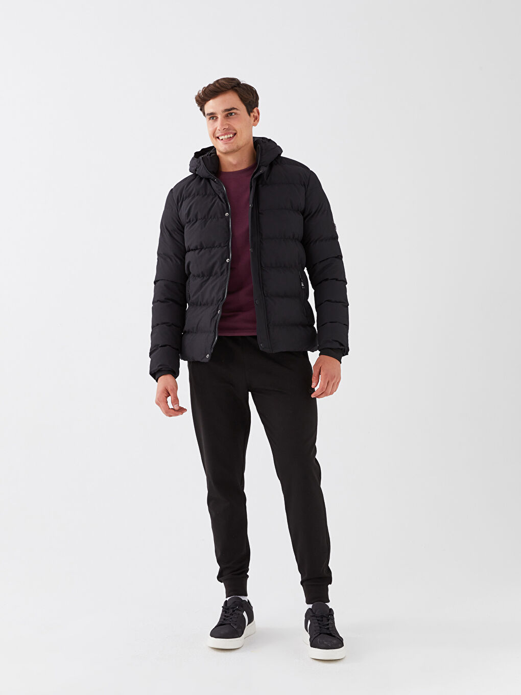 Siyah Slim Fit Kapüşonlu Erkek Şişme Mont-2