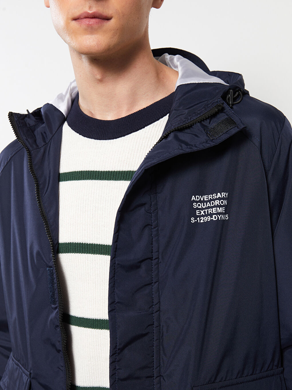 Lacivert Standart Kalıp Kapüşonlu Erkek Yağmurluk-2