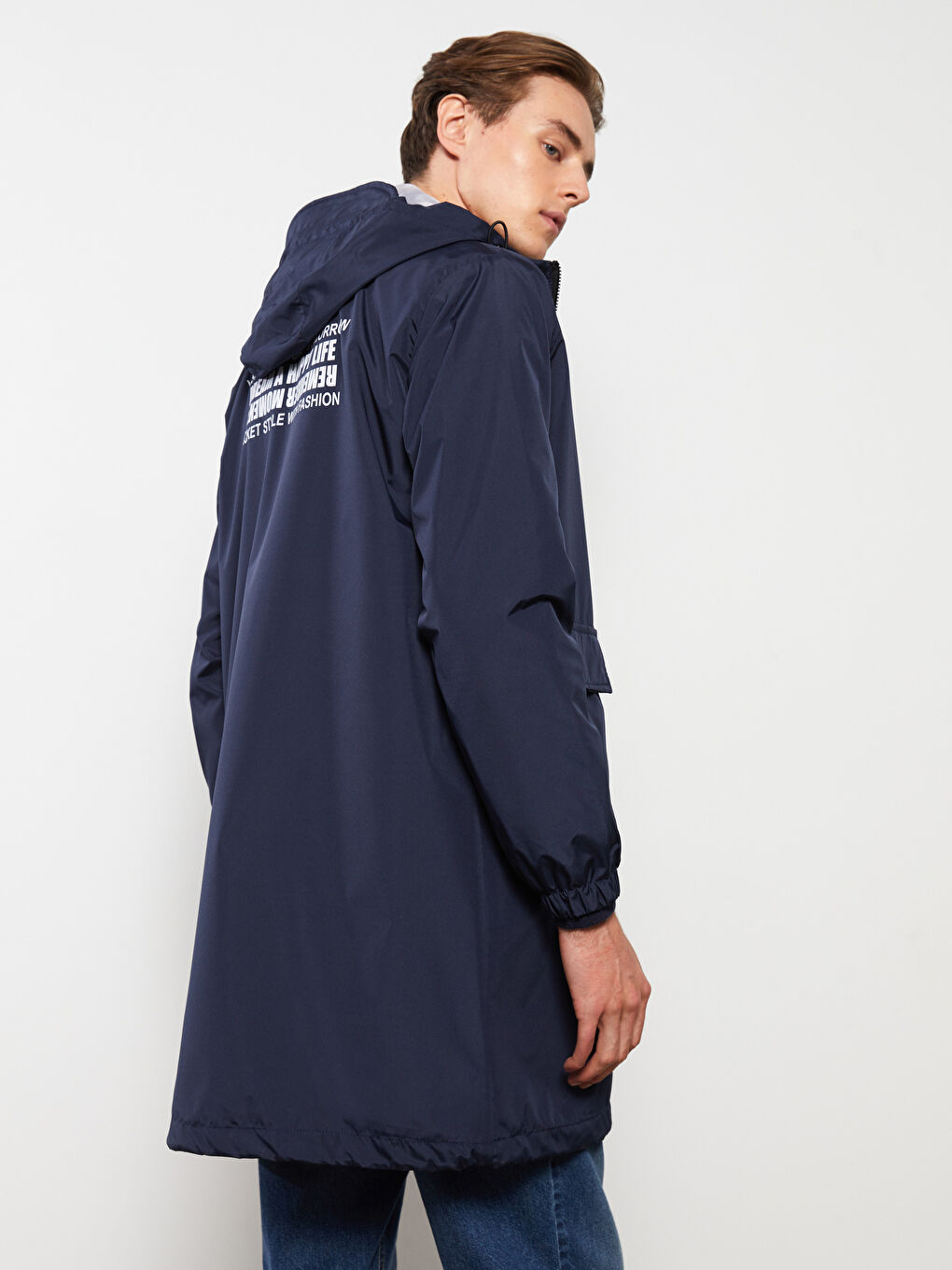 Lacivert Standart Kalıp Kapüşonlu Erkek Yağmurluk-4