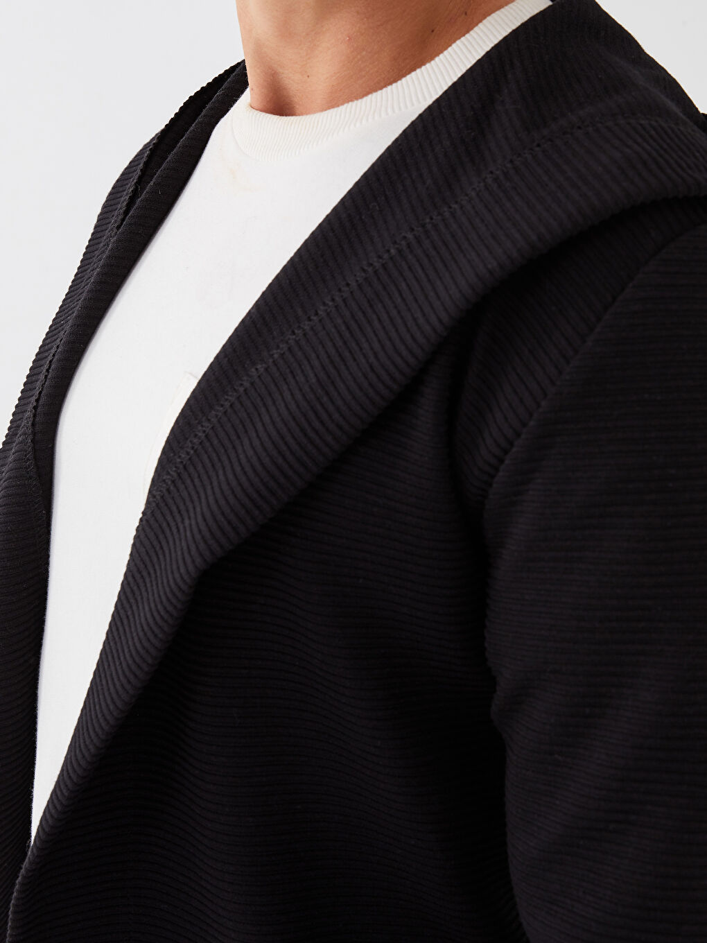 Siyah Standart Kalıp Kapüşonlu Erkek Hırka-3