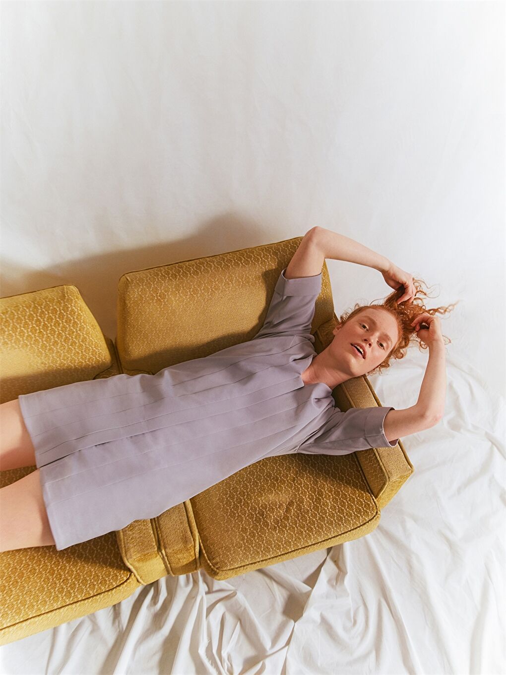 Gri V Yaka Düz Kısa Kollu Kadın Elbise-3