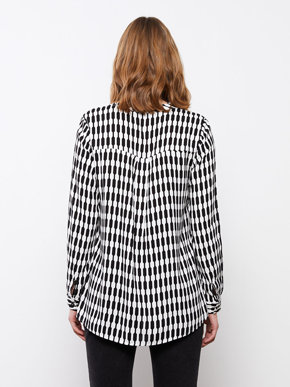 Bej Kaçık Yaka Desenli Uzun Kollu Kadın Bluz-4