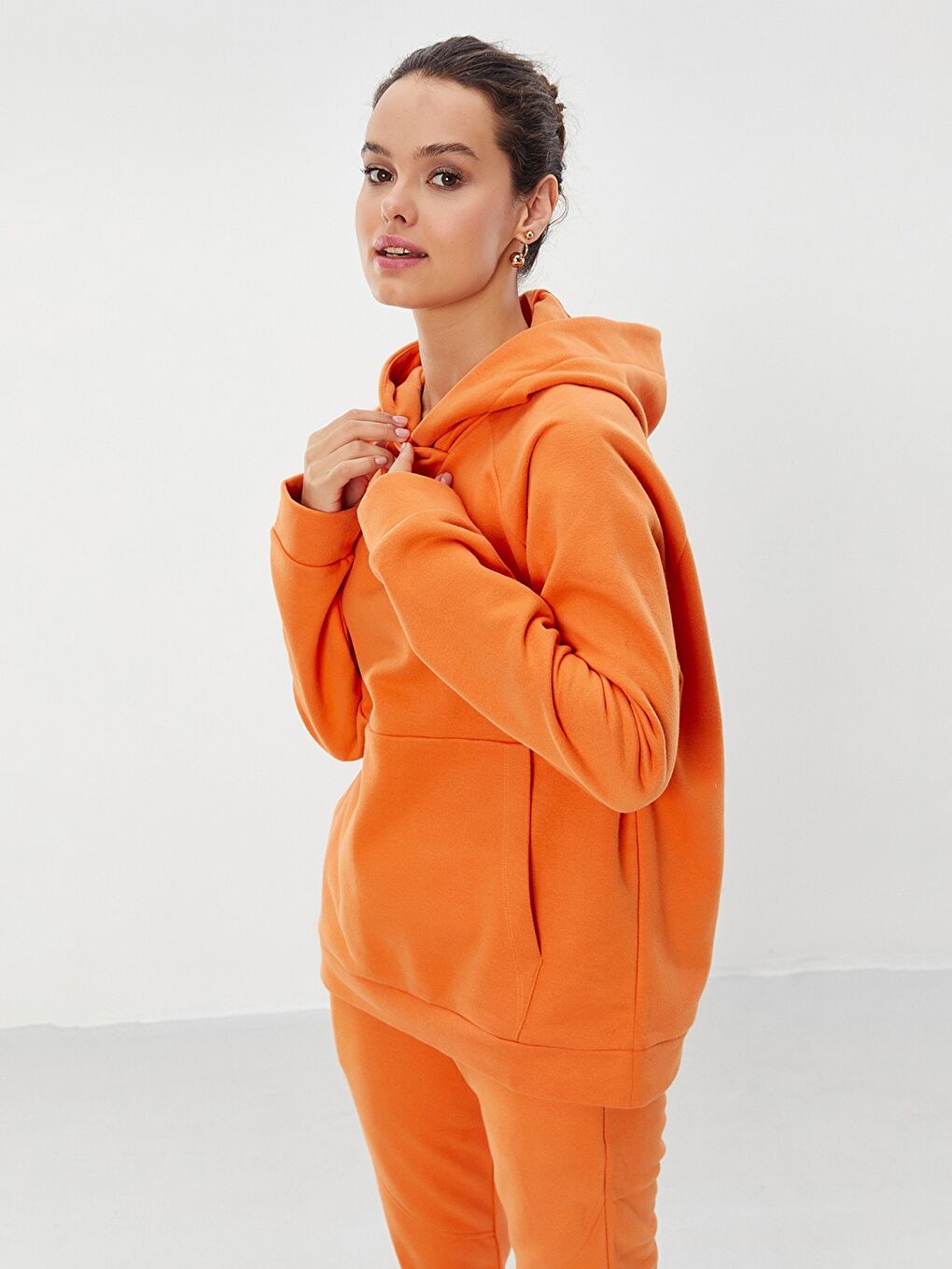 Turuncu Kapüşonlu Düz Uzun Kollu Oversize Kadın Sweatshirt