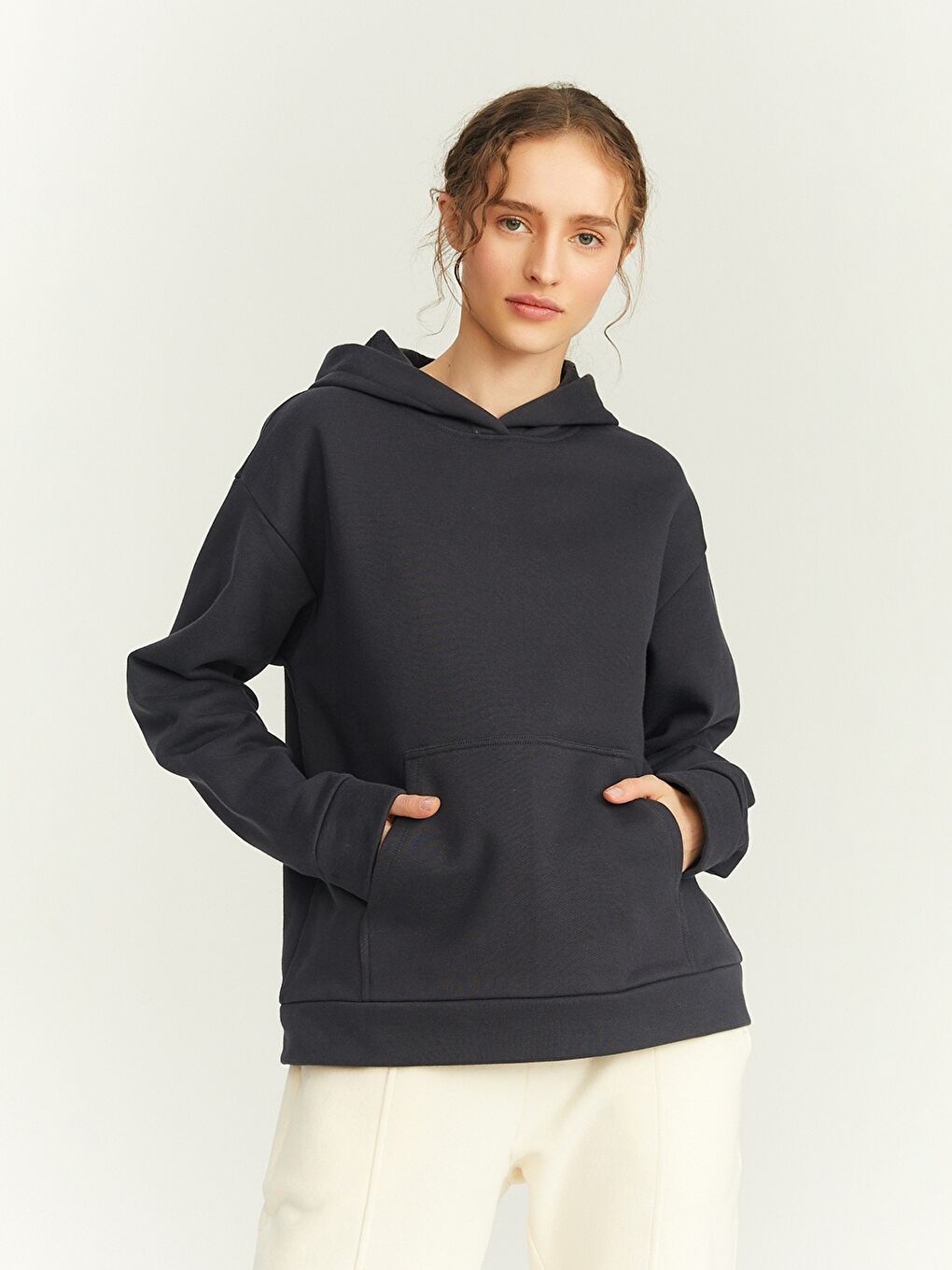 Antrasit Kapüşonlu Düz Uzun Kollu Kadın Sweatshirt