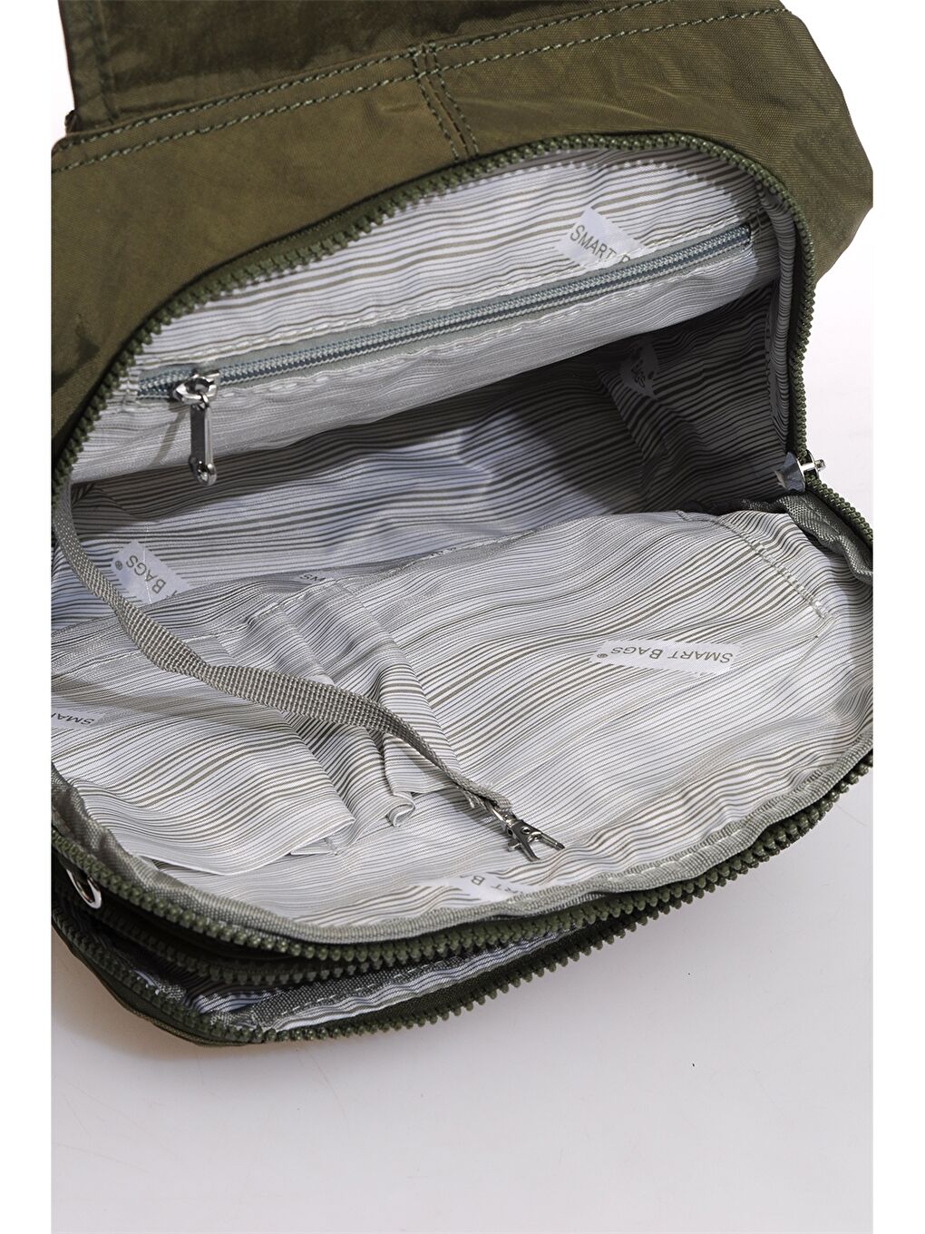 Yeşil Ayarlanabilir Askılı Kadın Sırt Çantası-3