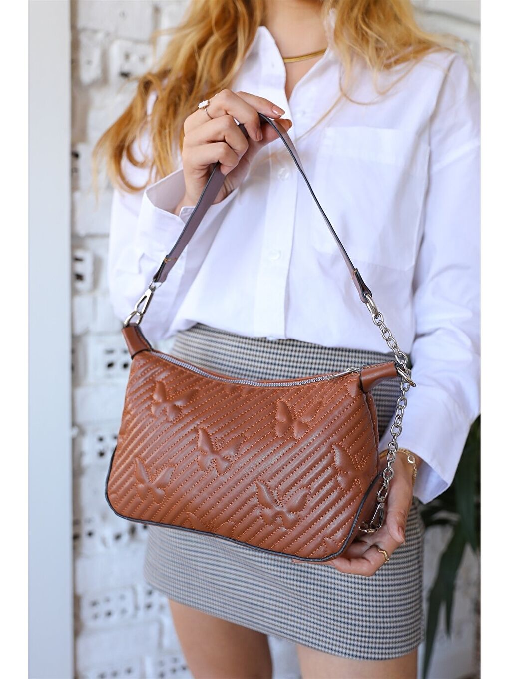 Kahverengi Deri Görünümlü Desenli Kadın Omuz Çantası-4