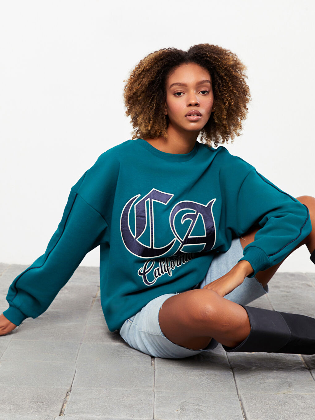 LCW Vision Yeşil Bisiklet Yaka Baskılı Uzun Kollu Kadın Sweatshirt