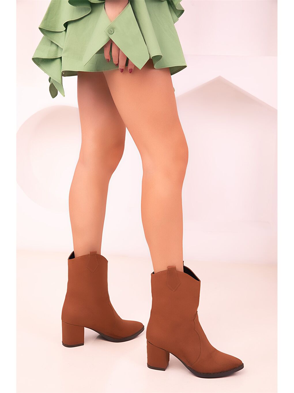 Kahverengi Süet Görünümlü Topuklu Kadın Bot-4