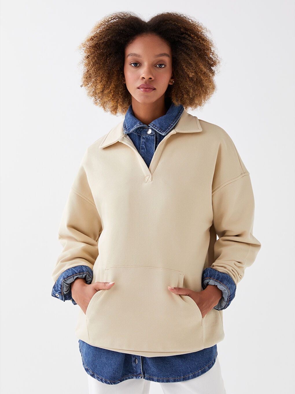 Bej Polo Yaka Düz Uzun Kollu Kadın Sweatshirt