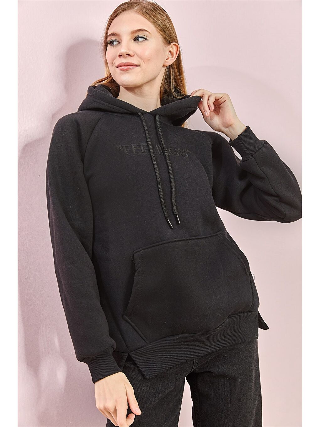 Женская толстовка с капюшоном и вышивкой с длинным рукавом