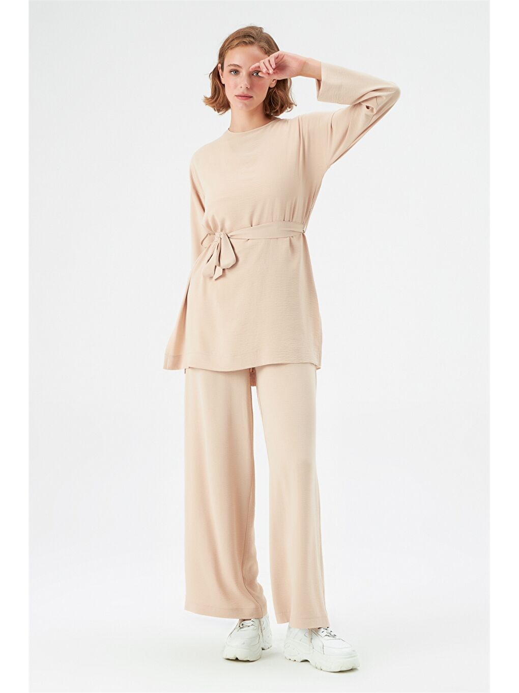 Bej Bisiklet Yaka Düz Uzun Kollu Aerobin Kadın Tunik ve Pantolon Takımı