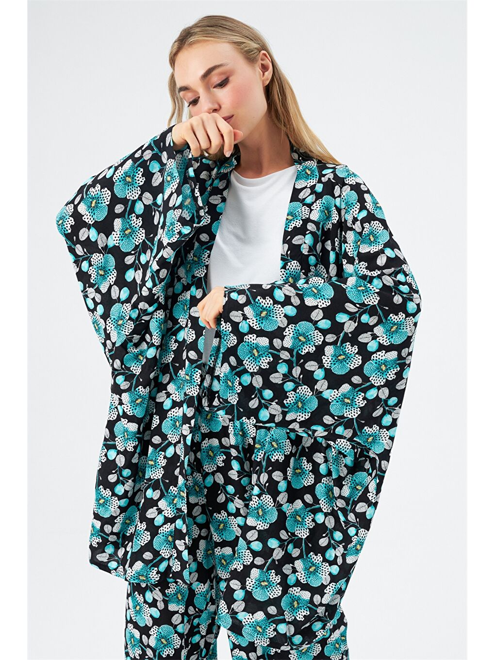 Shawl Collar Patterned Long Sleeve Viscose Women's Kimono-2