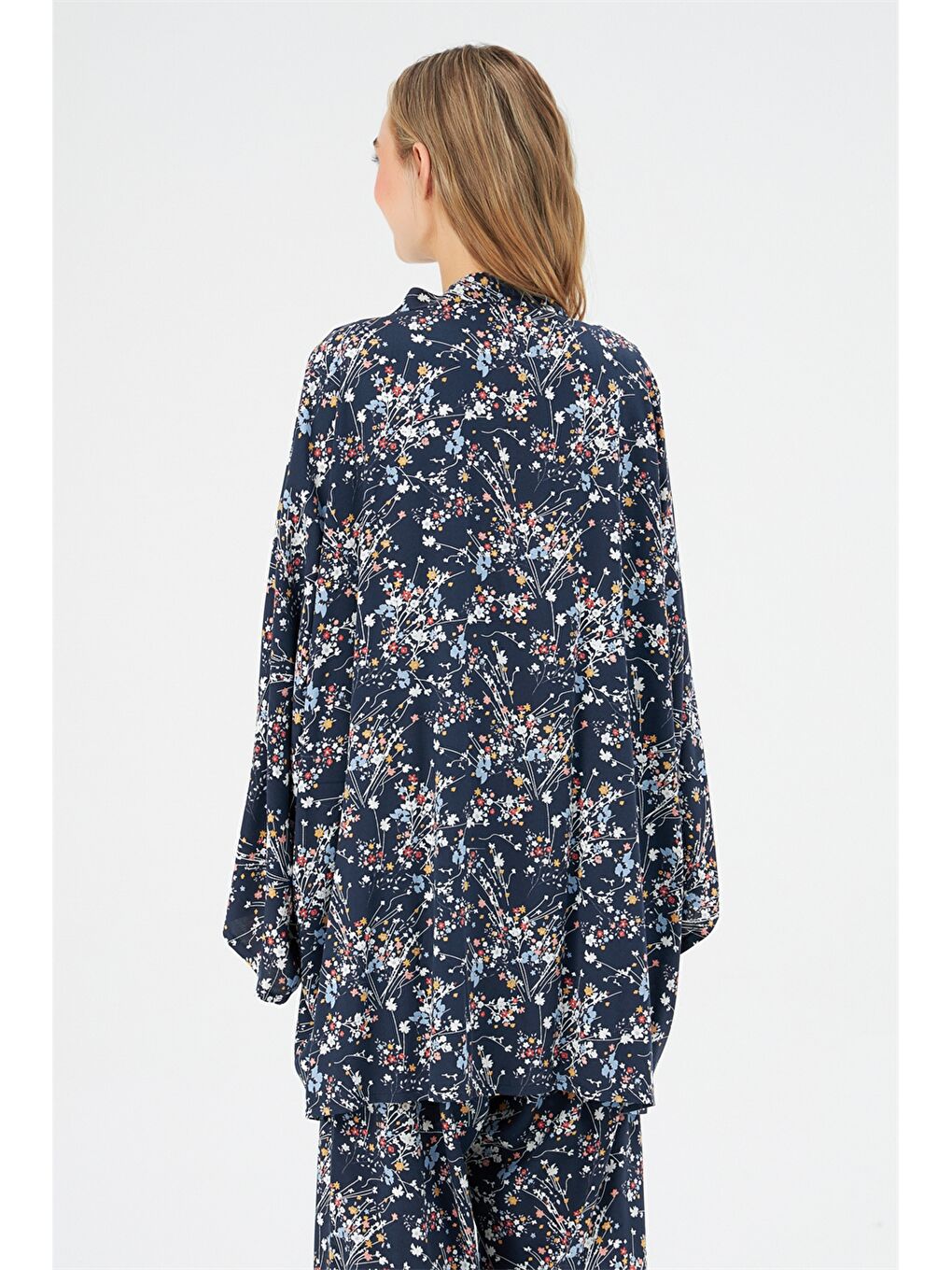 Siyah Şal Yaka Desenli Uzun Kollu Viskon Kadın Kimono-4