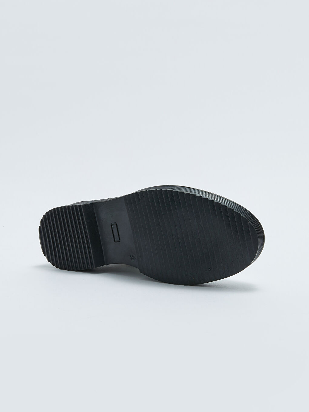 Beyaz Bağcıklı Deri Görünümlü Kadın Bot-6