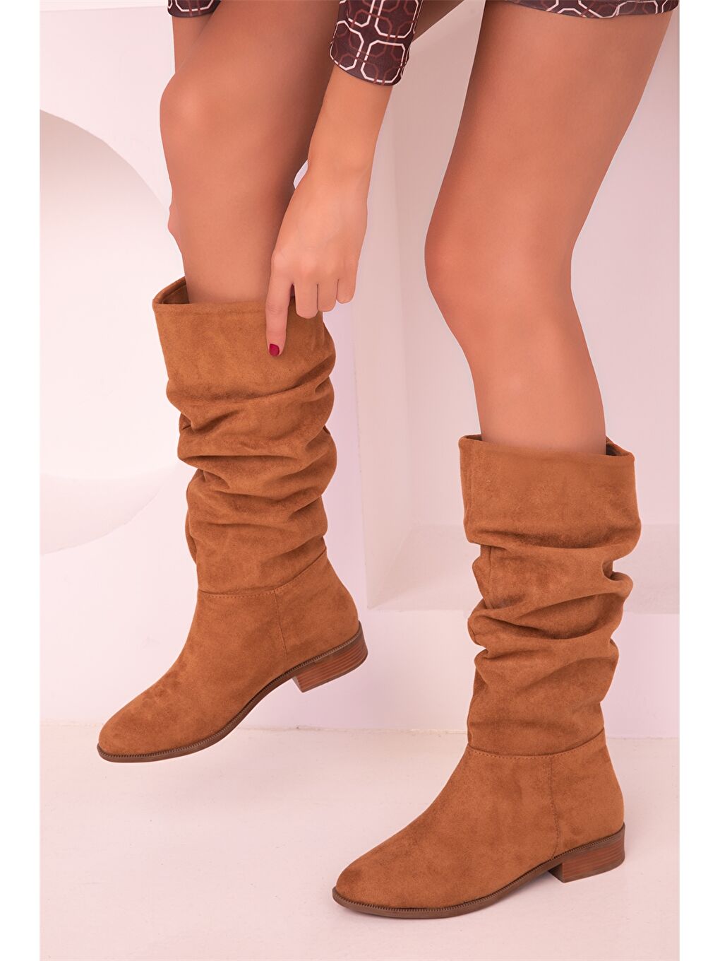 Ekru Süet Görünümlü Kadın Çizme-1