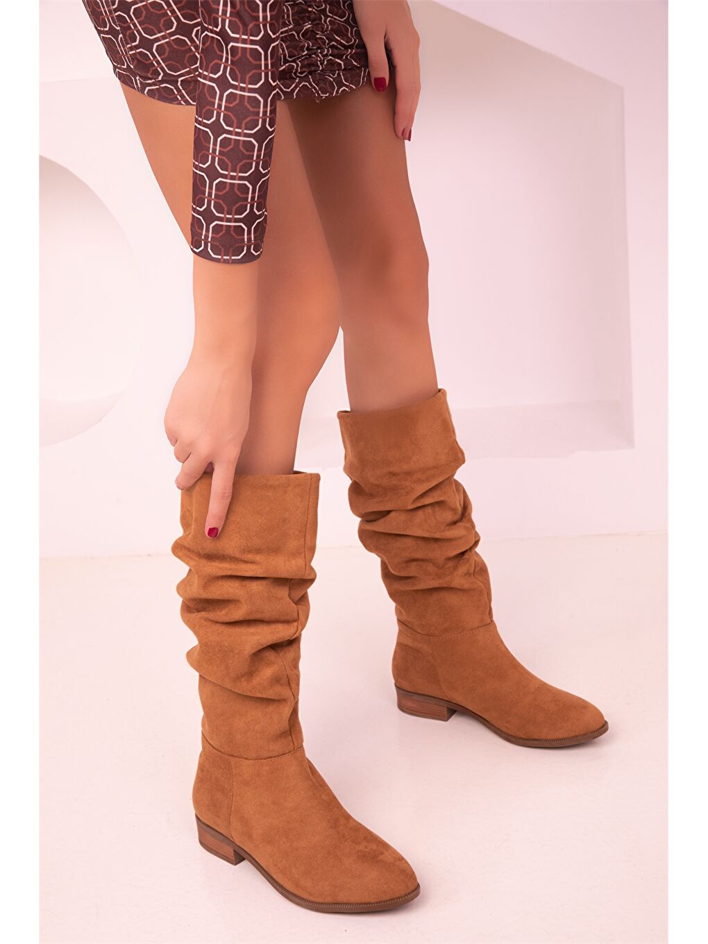 Ekru Süet Görünümlü Kadın Çizme-2