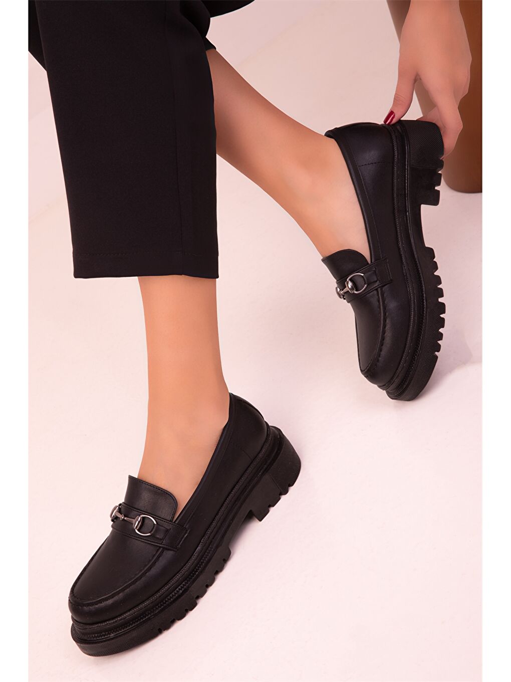 أحذية بدون كعب-1